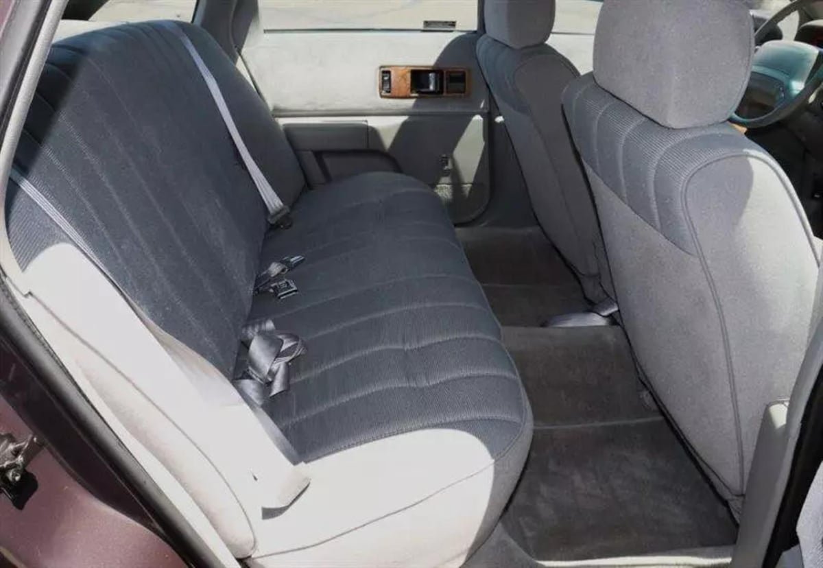 Used 1993 Chevrolet Caprice Classic RWD image 26