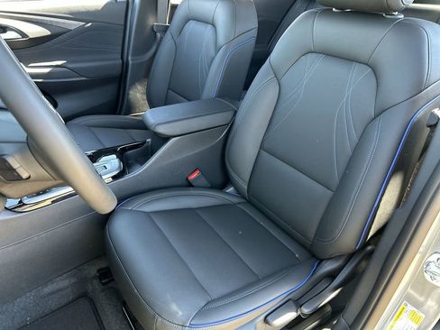 New 2026 Buick Envista Sport Touring FWD image 19