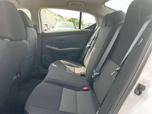 Used 2025 Nissan Sentra SV FWD image 17