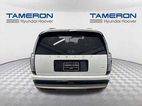 New 2026 Hyundai Ioniq 9 SEL image 4