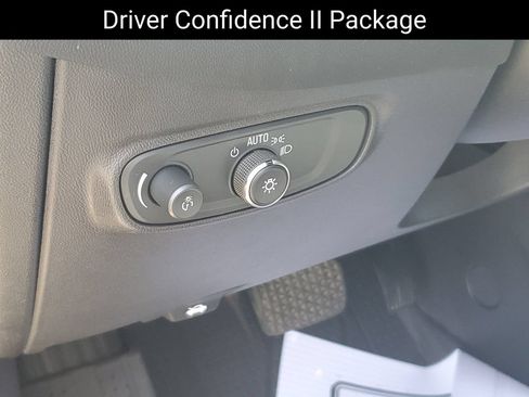 Certified 2024 Chevrolet Equinox LS w/ LS Convenience Package AWD/4WD image 9