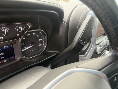 Used 2019 GMC Sierra 1500 SLT w/ SLT Premium Plus Package AWD/4WD image 24