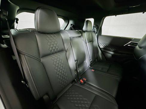 Used 2025 Mitsubishi Outlander SEL image 53