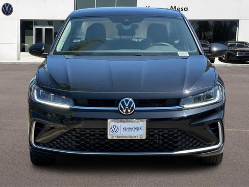 New 2025 Volkswagen Jetta SE image 9