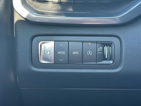 New 2026 GMC Acadia AT4 w/ Luxury Package AWD/4WD image 14