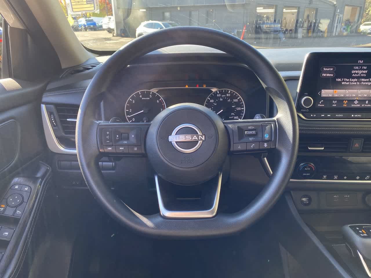Used 2024 Nissan Rogue SV AWD/4WD image 19