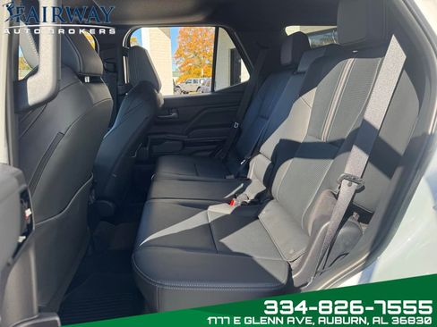 Used 2025 Toyota 4Runner Limited image 11