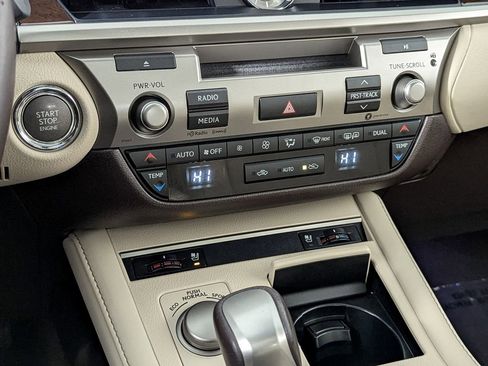 Used 2017 Lexus ES 350 w/ Premium Package image 37