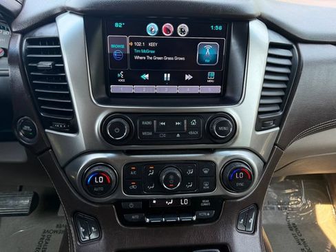 Used 2015 Chevrolet Tahoe LT w/ Luxury Package AWD/4WD image 10