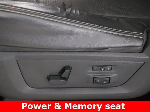 Used 2012 RAM 1500 Laramie w/ Protection Group image 19