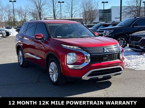 Used 2022 Mitsubishi Outlander ES image 1