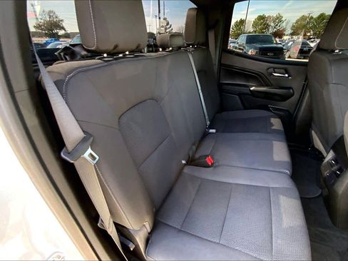 Certified 2023 Chevrolet Colorado LT image 18