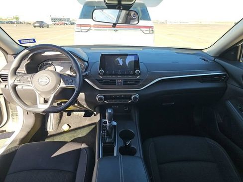 Used 2026 Nissan Altima 2.5 SV FWD image 8