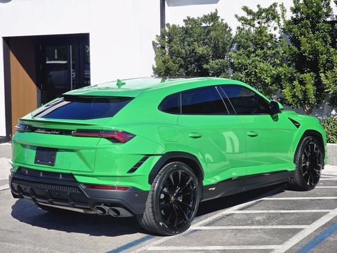 Used 2024 Lamborghini Urus S AWD/4WD image 4