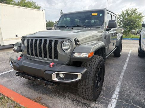 Used 2023 Jeep Gladiator Sport AWD/4WD image 4
