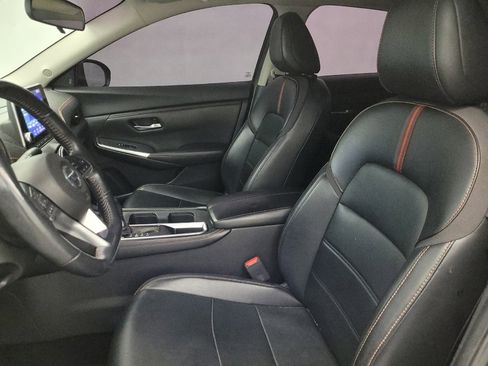 Used 2022 Nissan Sentra SR w/ SR Premium Package FWD image 17