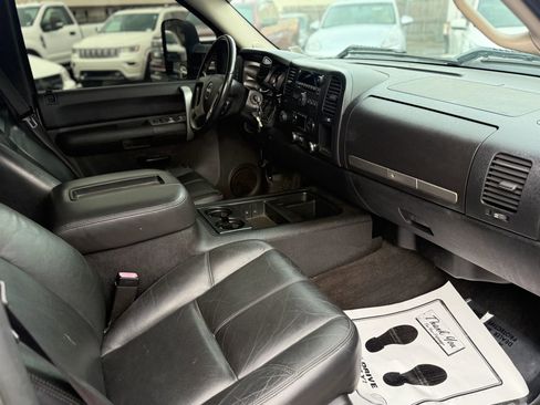 Used 2008 GMC Sierra 2500 SLE w/ SLE2 Preferred Package AWD/4WD image 22
