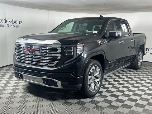 Used 2023 GMC Sierra 1500 Denali w/ Denali Reserve Package image 3