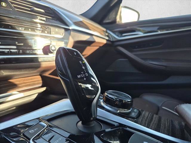 Used 2018 BMW M550i xDrive AWD/4WD image 13