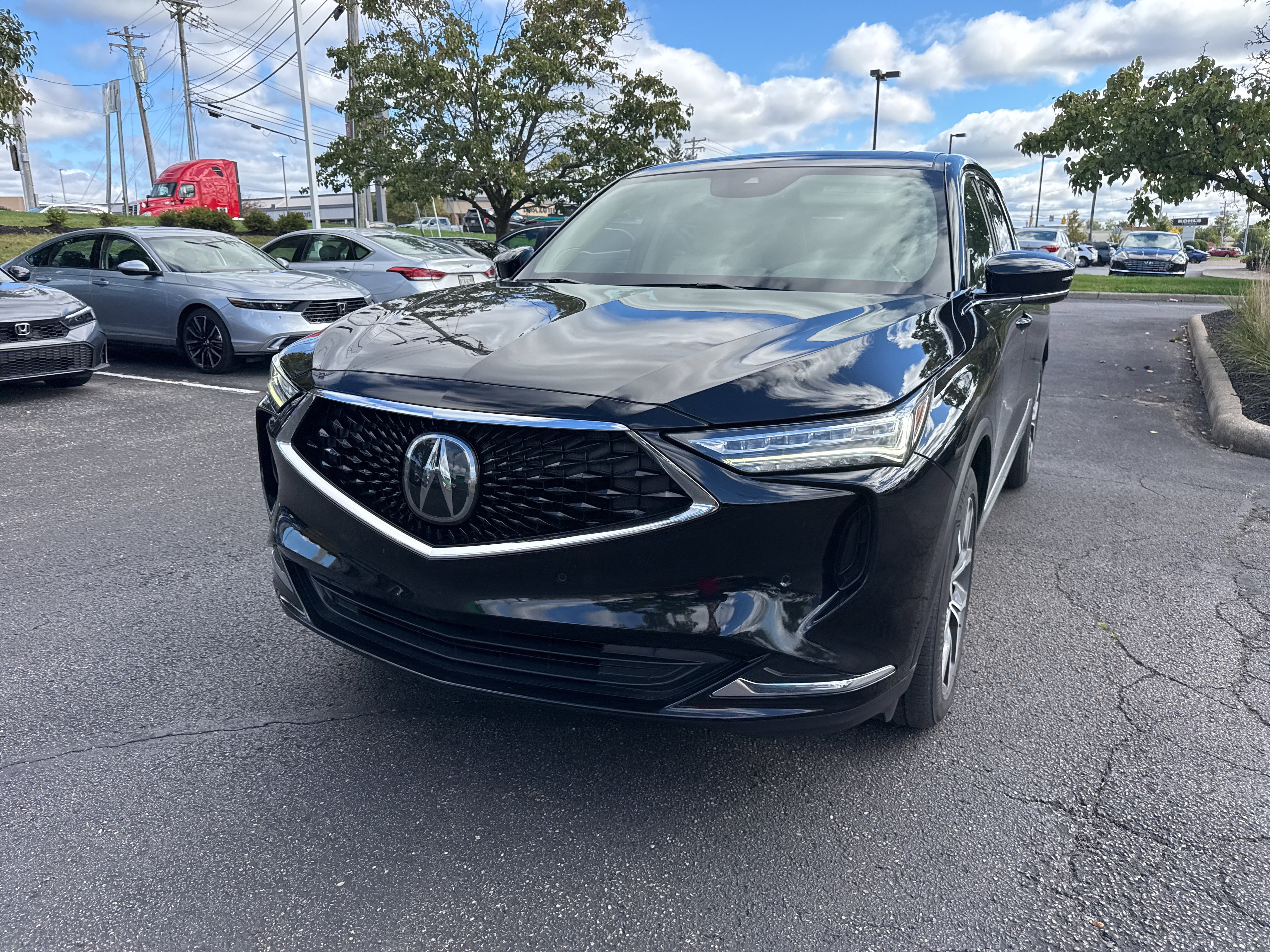 Used 2023 Acura MDX w/ Technology Package AWD/4WD image 17