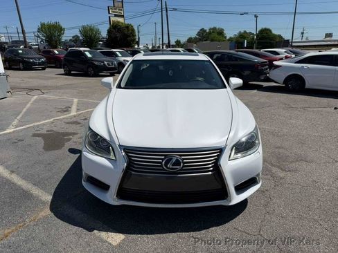 Used 2013 Lexus LS 460 w/ Comfort Pkg RWD image 2