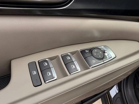 New 2026 Kia Carnival FWD image 14