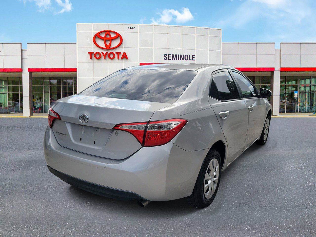 Used 2015 Toyota Corolla L FWD image 3