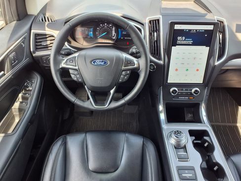 Used 2021 Ford Edge Titanium AWD/4WD image 6