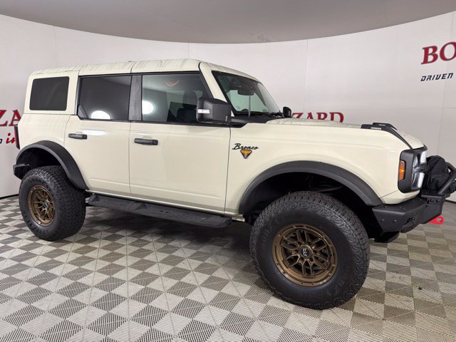 Used 2025 Ford Bronco Badlands AWD/4WD image 14