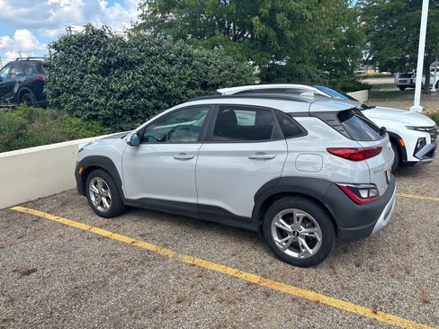 Used 2023 Hyundai Kona SEL w/ Convenience Package AWD/4WD image 4