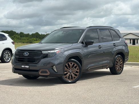 Used 2025 Subaru Forester Sport AWD/4WD image 1