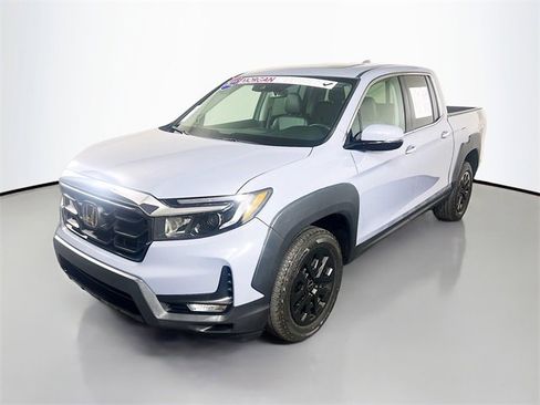 Used 2022 Honda Ridgeline RTL-E image 3