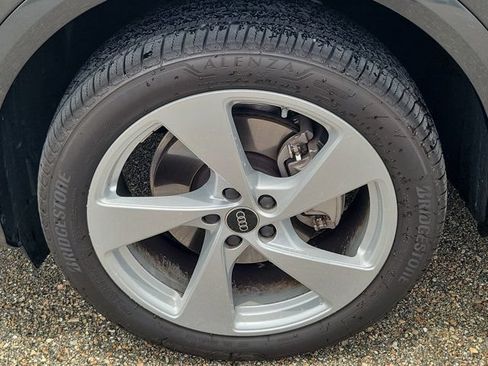 Certified 2025 Audi Q5 Premium Plus w/ Premium Plus AWD/4WD image 9