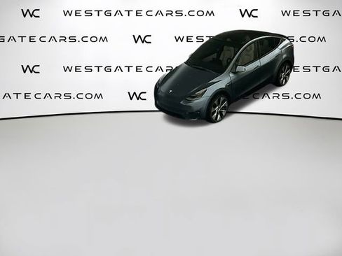 Used 2021 Tesla Model Y Long Range image 23