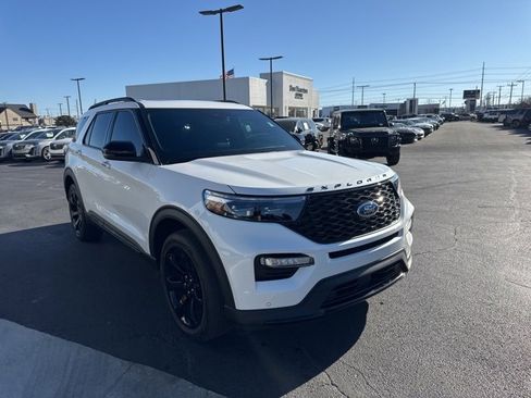 Used 2024 Ford Explorer ST w/ Equipment Group 401A image 4