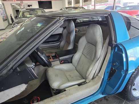 Used 1995 Chevrolet Corvette Coupe image 9