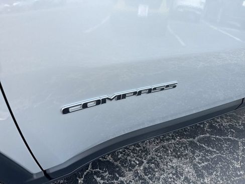 Used 2026 Jeep Compass Limited AWD/4WD image 32