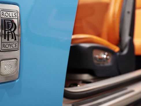 Used 2017 Rolls-Royce Dawn image 65