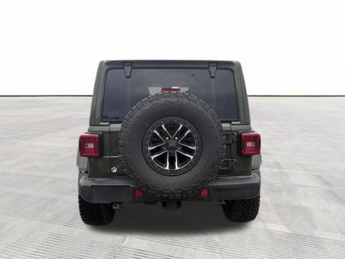 Used 2024 Jeep Wrangler Unlimited Rubicon AWD/4WD image 5