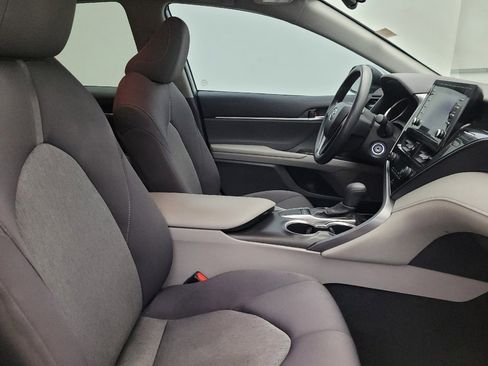 Used 2024 Toyota Camry LE image 21