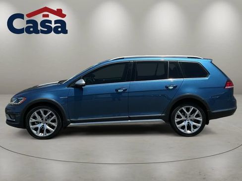 Used 2018 Volkswagen Golf Alltrack SEL AWD/4WD image 3