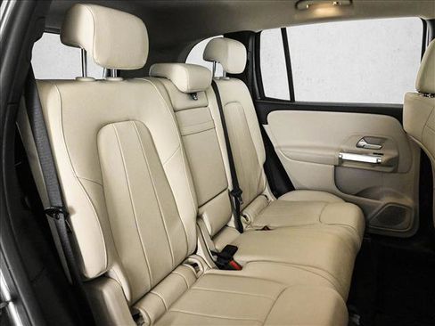 Certified 2022 Mercedes-Benz GLB 250 image 22