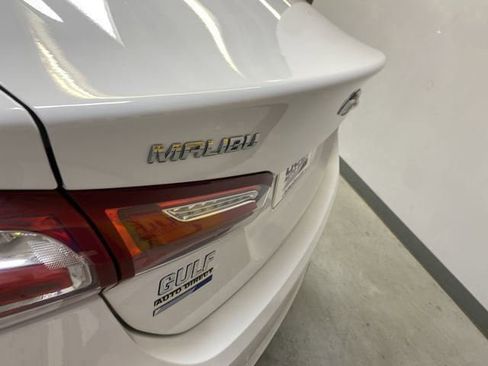 Used 2022 Chevrolet Malibu LT FWD image 17