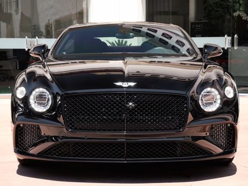 Used 2024 Bentley Continental GT AWD/4WD image 9