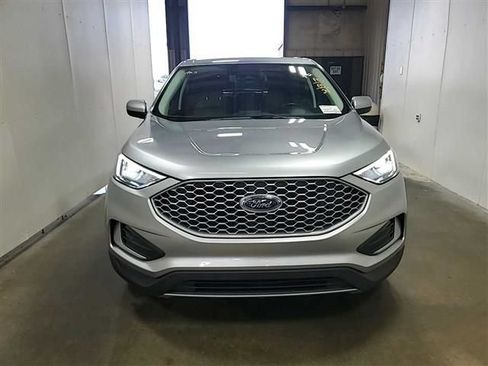 Used 2024 Ford Edge SEL AWD/4WD image 2