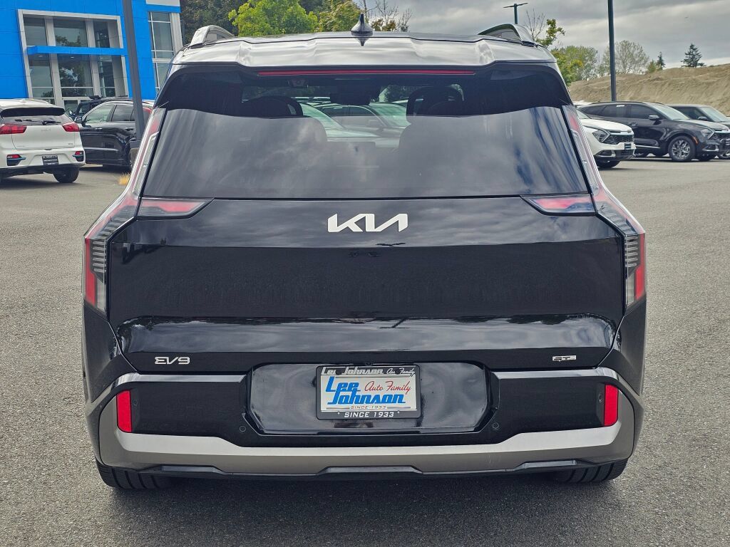 Certified 2024 Kia EV9 GT-Line AWD/4WD image 6