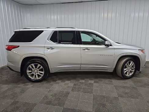 Used 2018 Chevrolet Traverse High Country image 2