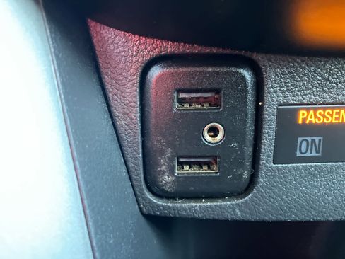 Used 2022 Chevrolet Trax LT w/ Sport Edition image 23