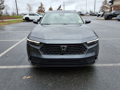 Used 2023 Honda Accord EX-L image 2