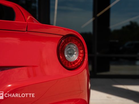 Used 2014 Ferrari F12 Berlinetta RWD image 17